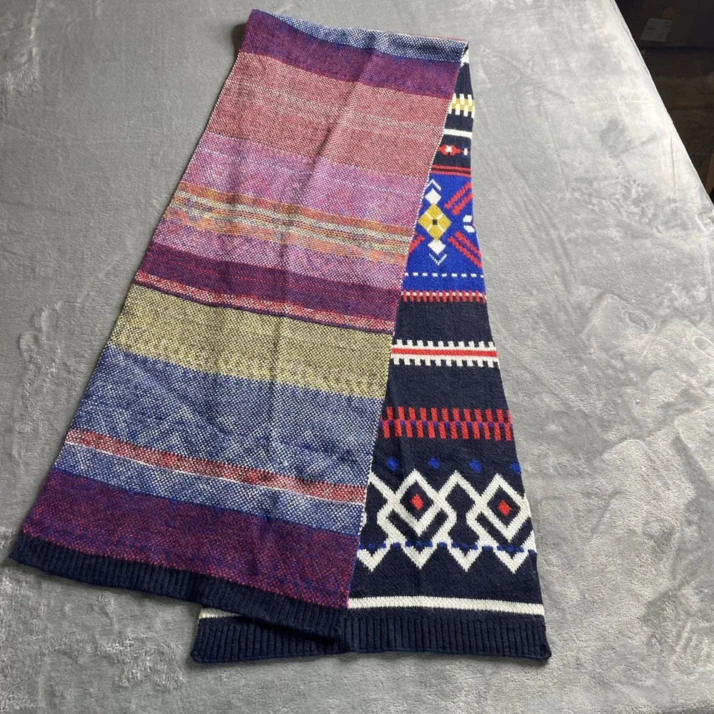 Old Navy Unisex Winter Scarf Black Blue and Red Diamond Pattern 13x70 Acrylic‎